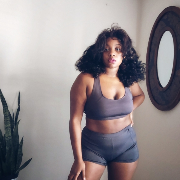 2 Piece Workout Set - Picture 3 of 3